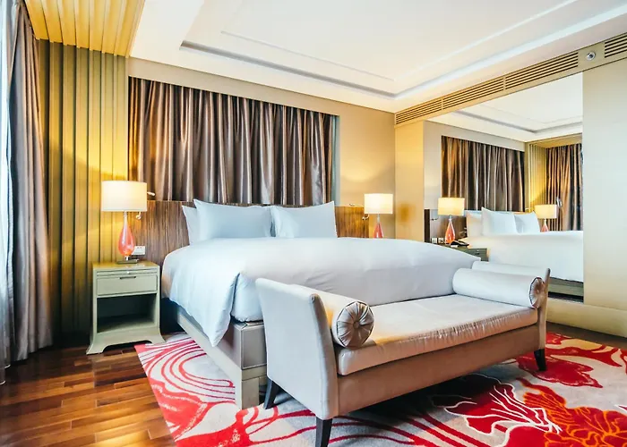 Hotel Edission View At Mahipalpur