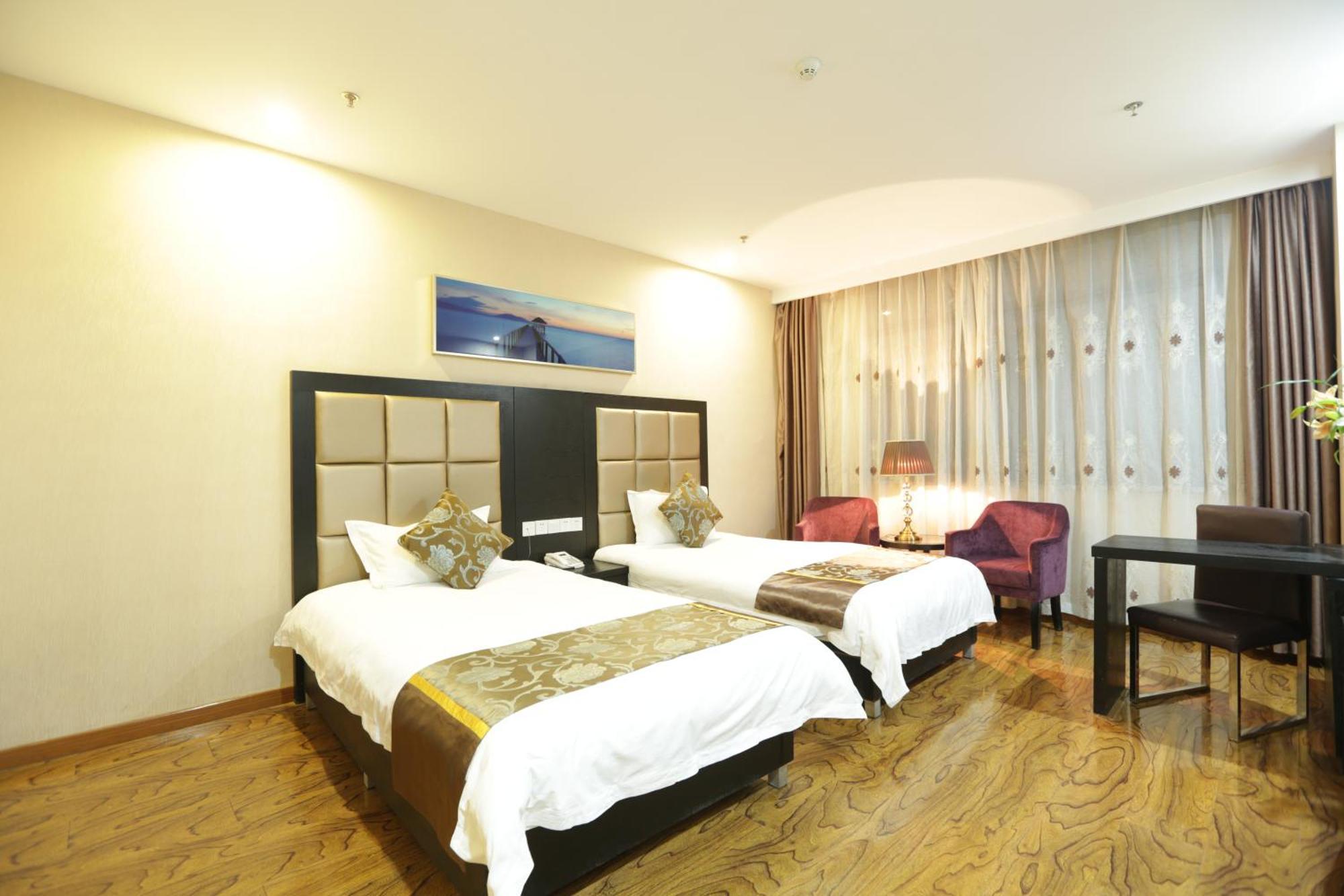 Edission View At Mahipalpur Hotel